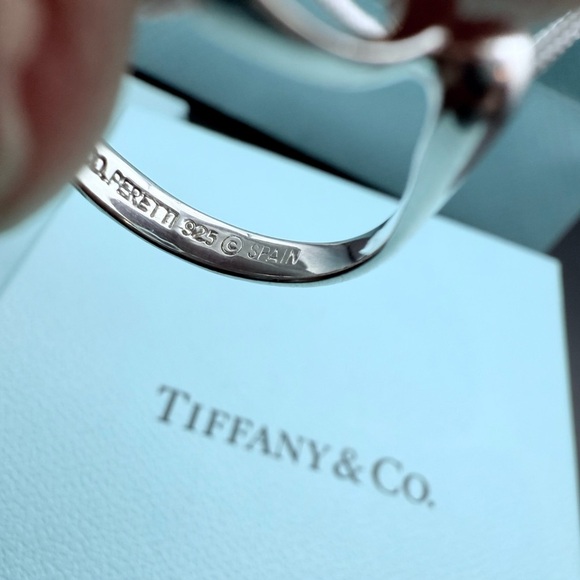 Retired Tiffany & Co Elsa Peretti Open Heart Ring Sterling Silver Sz 7.5 - Picture 7 of 8